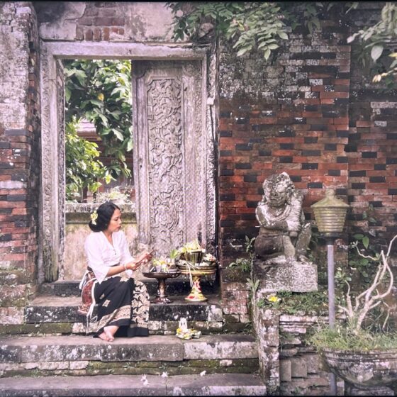 06-Citra-Sasmita-_Timur-Merah-Project-VIII-Pilgrim-How-You-Journey-2022-Double-channel-video-4K-22-minutes.-Image-from-Yeo-Workshop-scaled