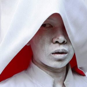 Anida Yoeu Ali fi light