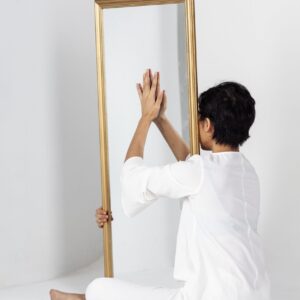 Fitri-Yaakob-‘The-Face-I-Borrowed-from-the-series-‘Binte-Yaakob-2018-photograph-Image-from-Art-and-Market-scaled