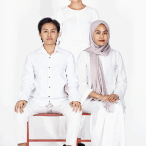 Fitri-Yaakob-‘The-Quintessential-Family-Portrait-from-the-series-‘Binte-Yaakob-2018-photograph-Image-from-Art-and-Market