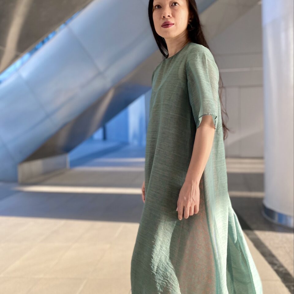 Le Hien Minh. Profile photo from the artist's website