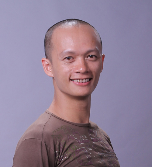 Pham Huy Thong. Profile photo from Nguyen Art Gallery