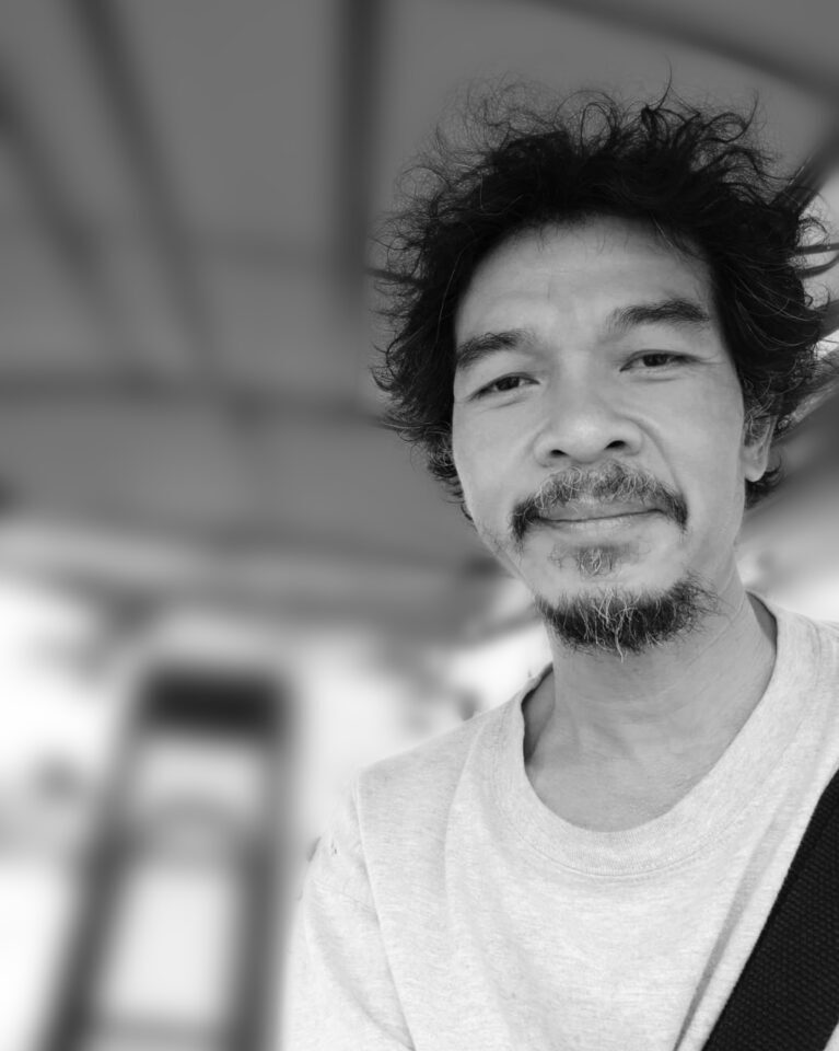 Tawatchai Puntusawasdi. Profile photo from Gajah Gallery